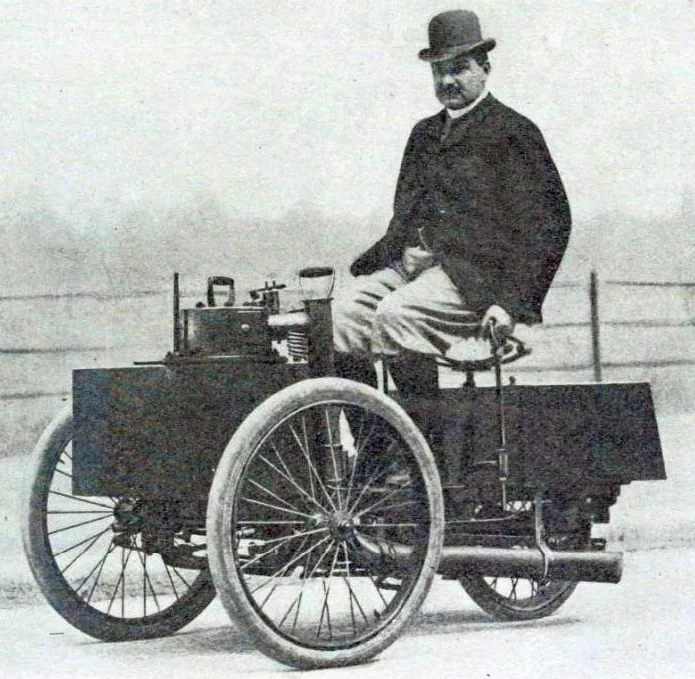 De Dion Bouton olarak bilinen üç tekerlekli motorsiklet